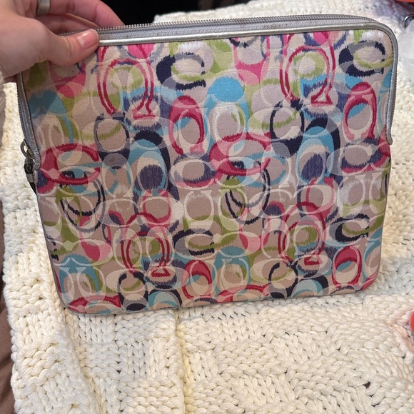 RARE Coach Poppy SET with Bag & Tablet Sleeve/Accessory Pouch - Picture 4 of 8